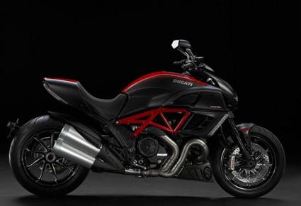 دراجة Ducati Diavel مقابل 20.000 دولار